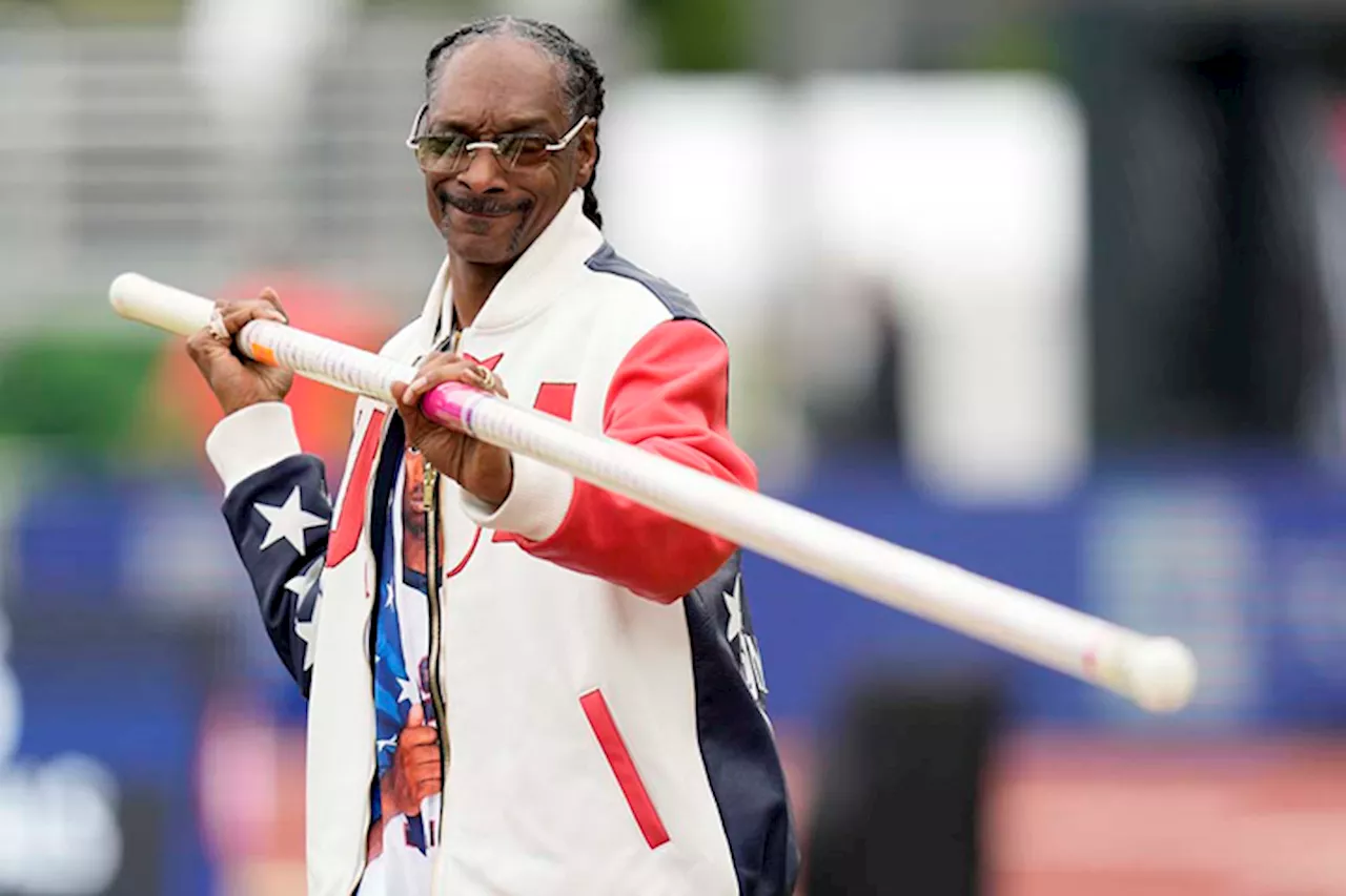 Olympic torch bearer Snoop Dogg aims to inspire global audience