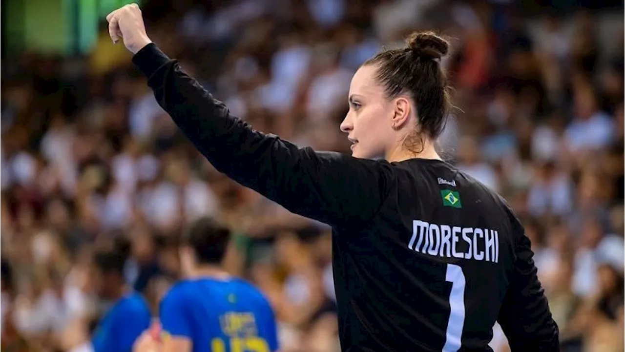 Quem é Gabi Moreschi, goleira que brilhou na estreia do handebol do Brasil em Paris