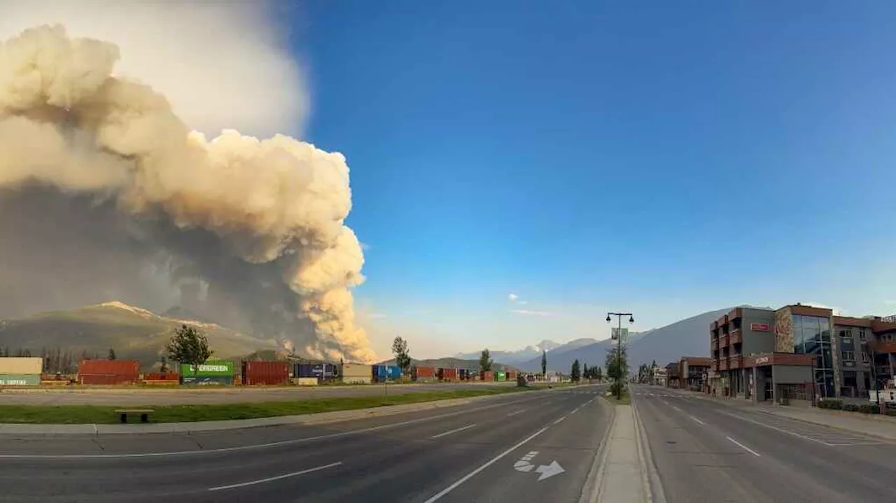 Ottawa residents grief-stricken for families fleeing Jasper, Alta. wildfire