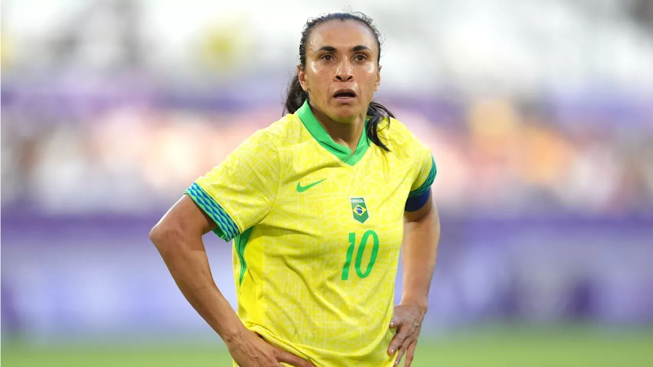 Marta: 'Muitos se baseiam na idade e esquecem do futebol'