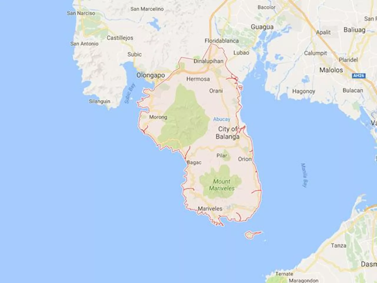 Capsized motor tanker causes oil spill; 1 missing in Bataan