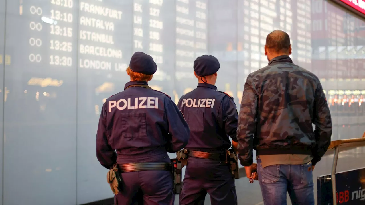 Hochsicherheitstrakt Flughafen - Drohnen & Helis gegen Klima-Rowdys in Schwechat