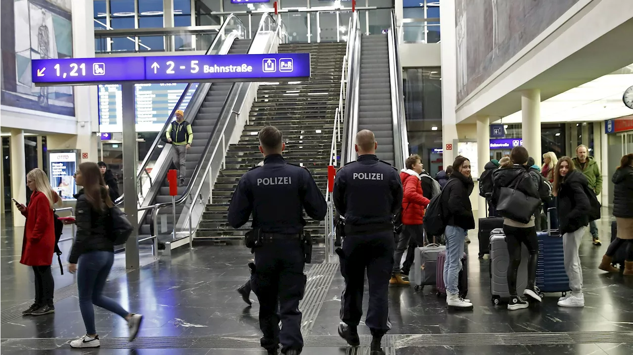 Sprengstoff-Team rückte an - 3 verdächtige Koffer – Polizei sperrt Hauptbahnhof