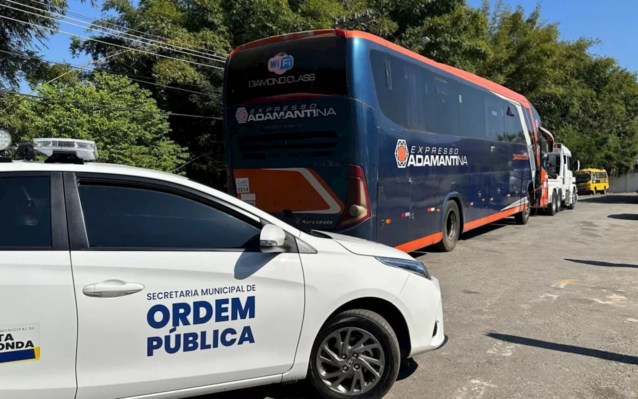 Ordem Pública de Volta Redonda remove ônibus abandonado no bairro Roma