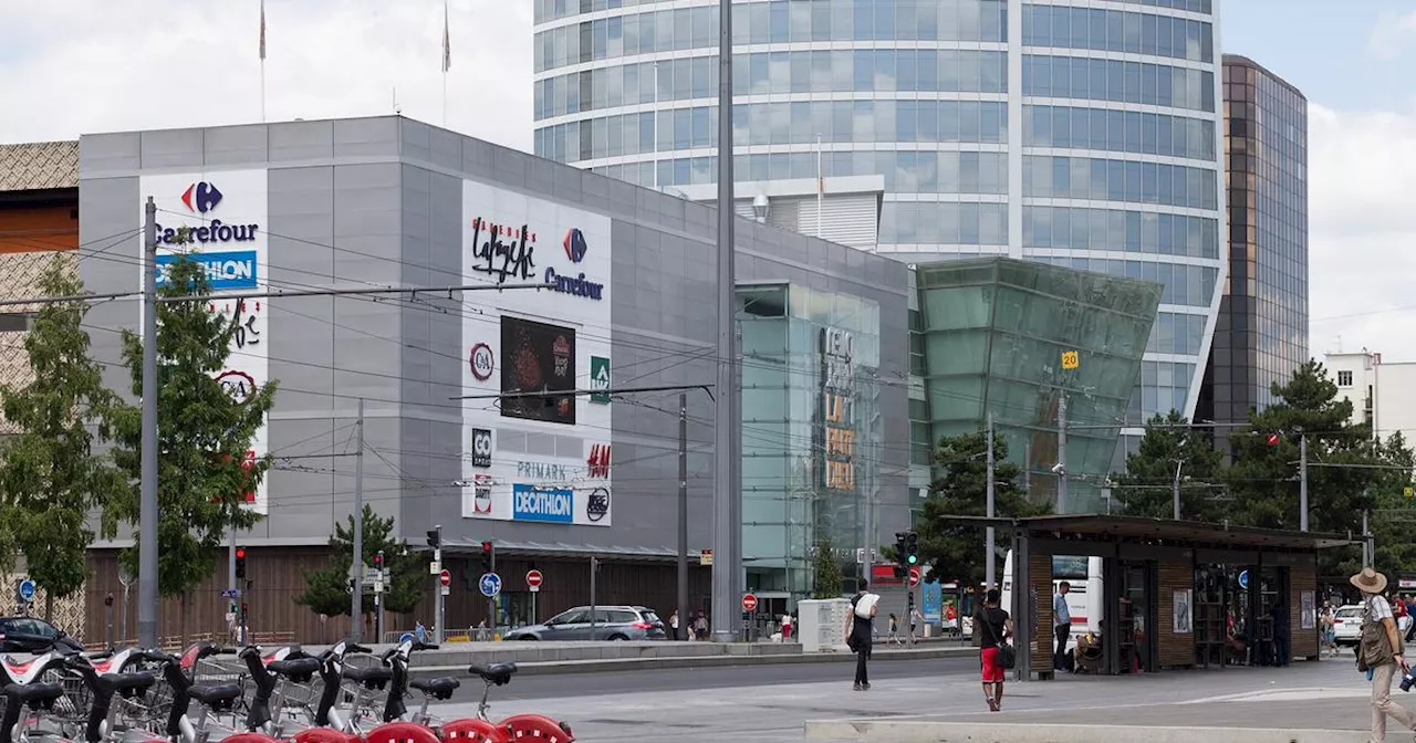 Lyon : le magasin Carrefour de la Part-Dieu épinglé pour de fausses promotions