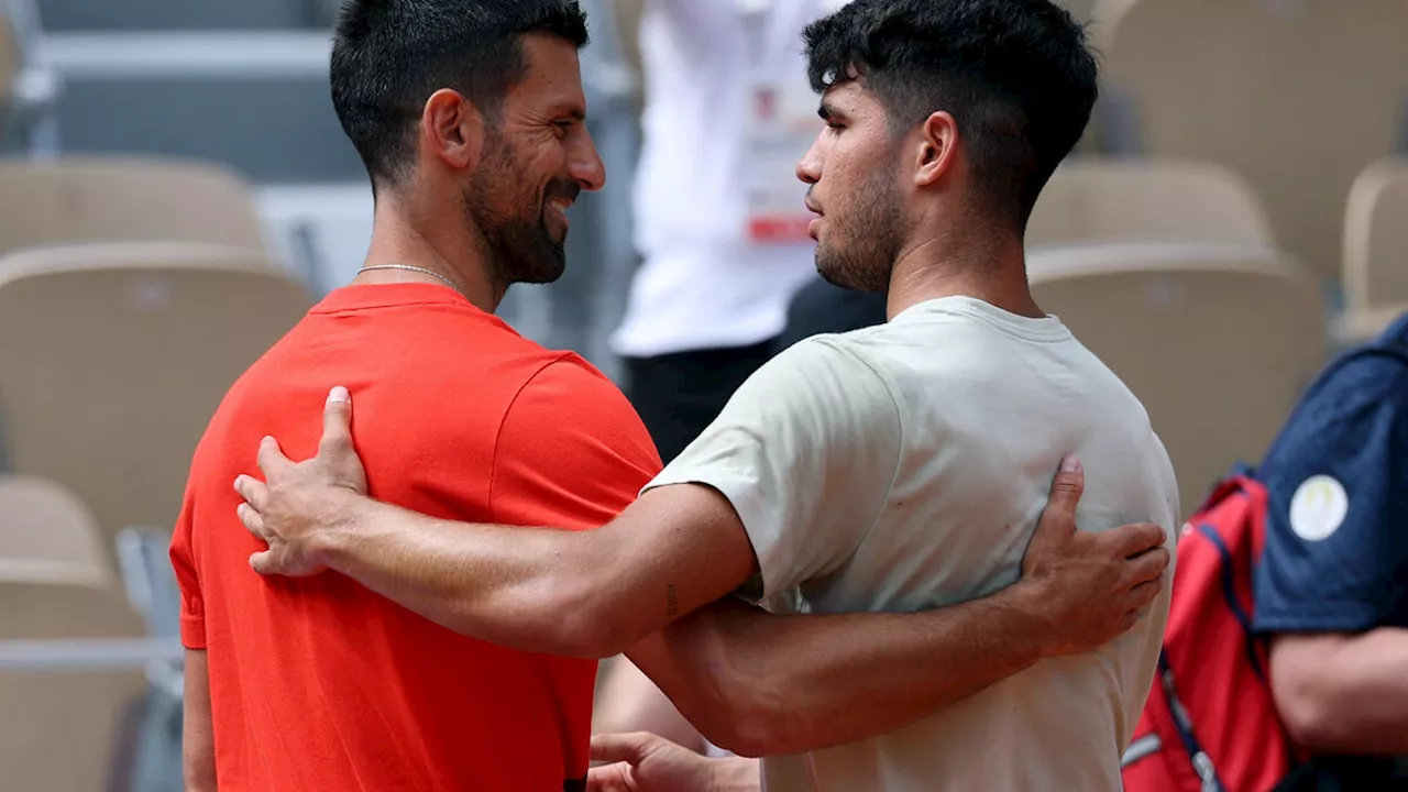 JO Paris 2024 : l’échange chaleureux entre Novak Djokovic et Carlos Alcaraz lors d’un entraînement