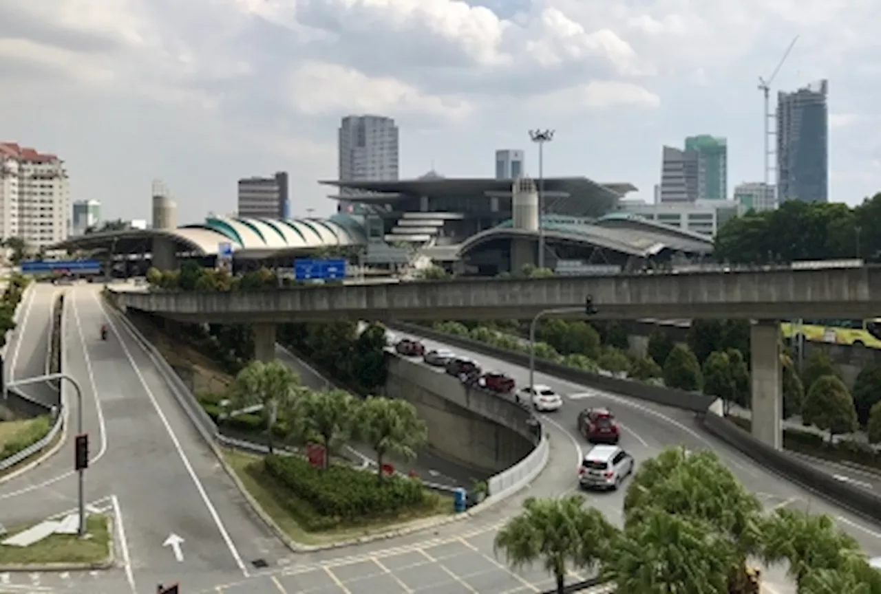 Faster border crossings: Malaysia and Singapore's QR code initiative slashes waiting times significantly