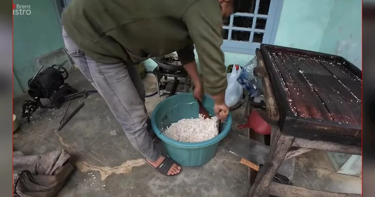 Melihat Pembuatan Kue Tradisional di Kampung Ekstrim Pegunungan Batang, Jadi Primadona Ibu-Ibu Gunung