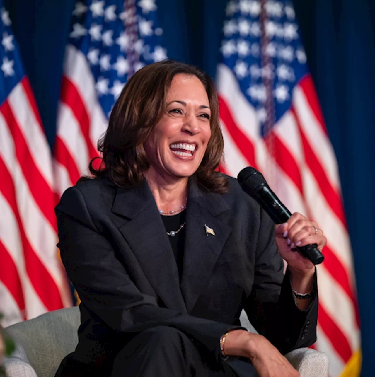 Harris woos teacher union as momentum builds for White House bid