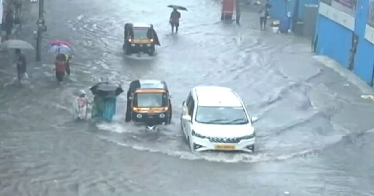 Maharashtra Rain Updates: भारी बारिश में Pune-Mumbai का बुरा हाल, सड़कों पर सैलाब