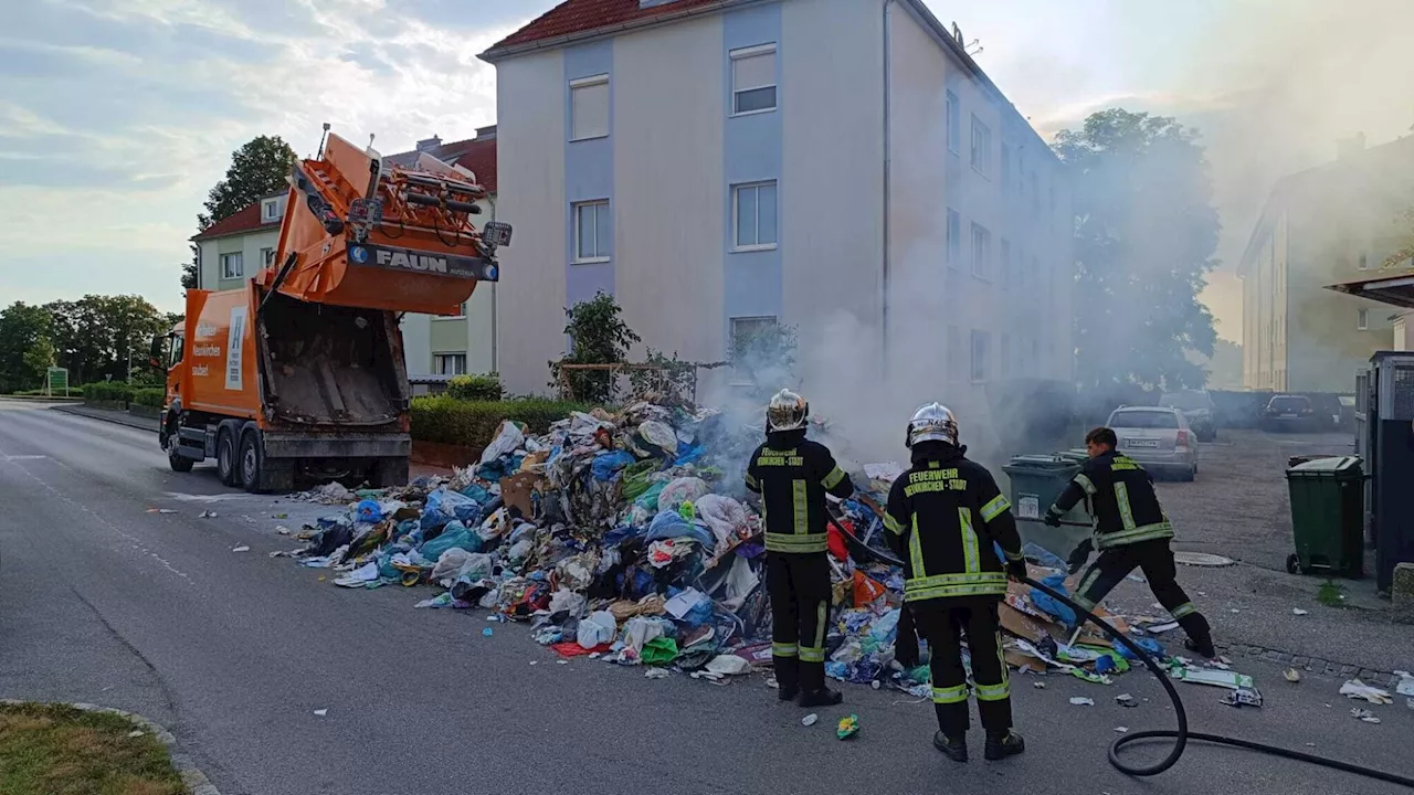 Kleine Explosion in Müllwagen: Eine Person verletzt