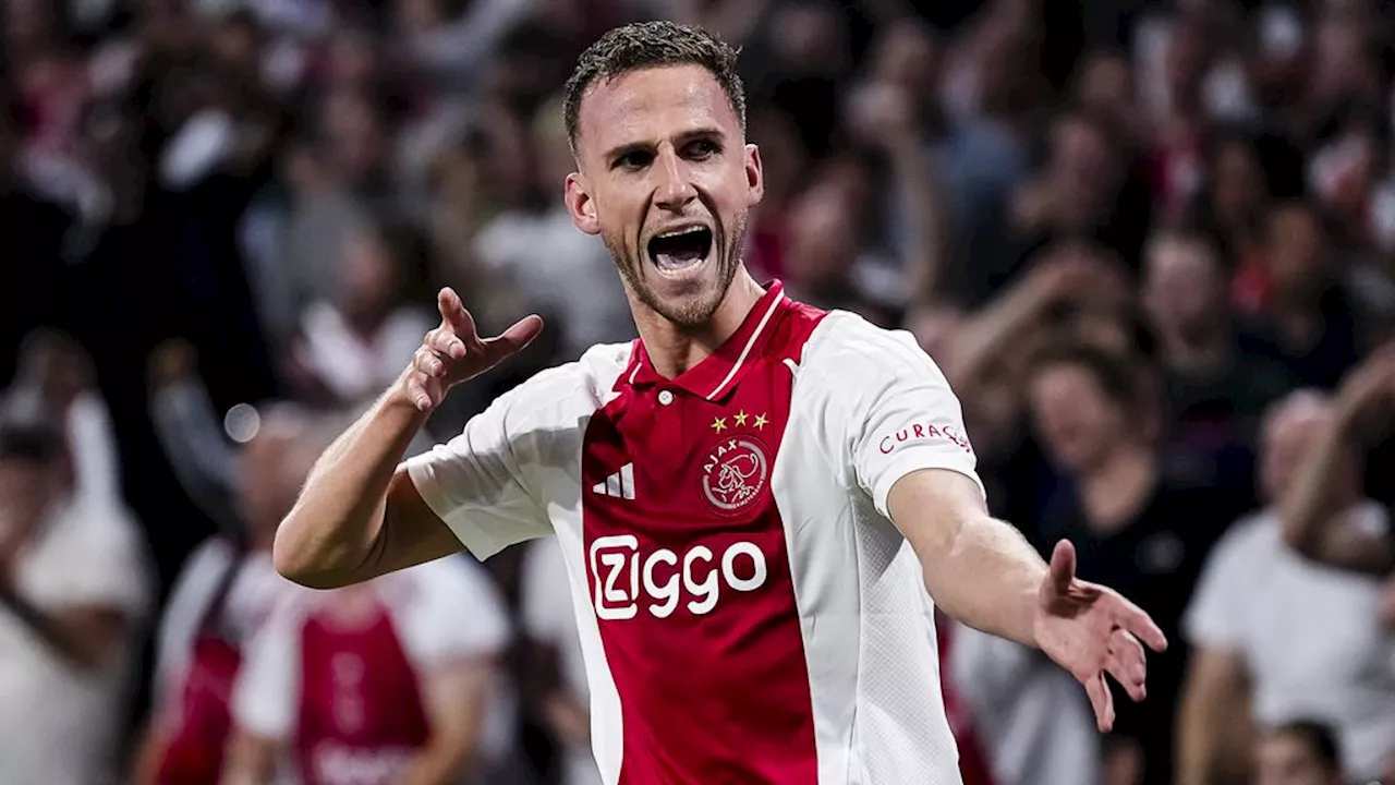 Van den Boomen kopt Ajax in slotfase langs Vojvodina in Europa League