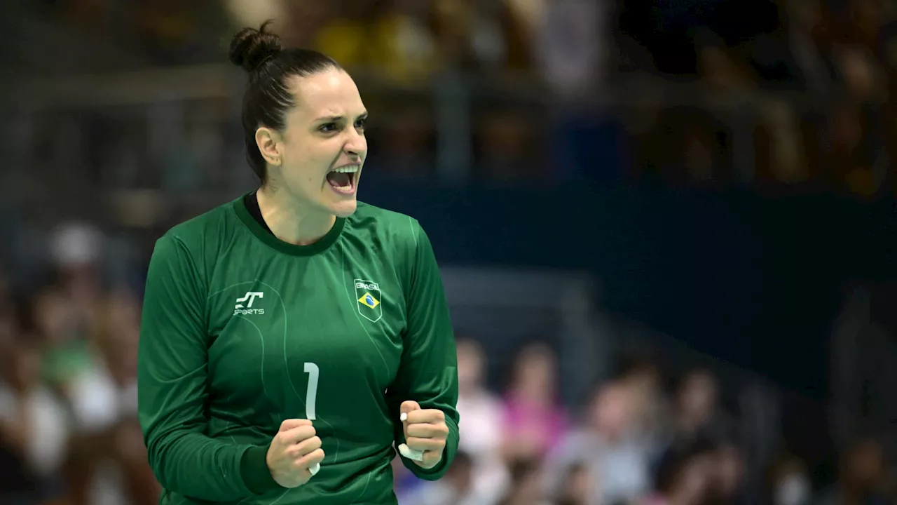 Conheça Gabi Moreschi, goleira do handebol feminino que caiu nas graças da torcida brasileira