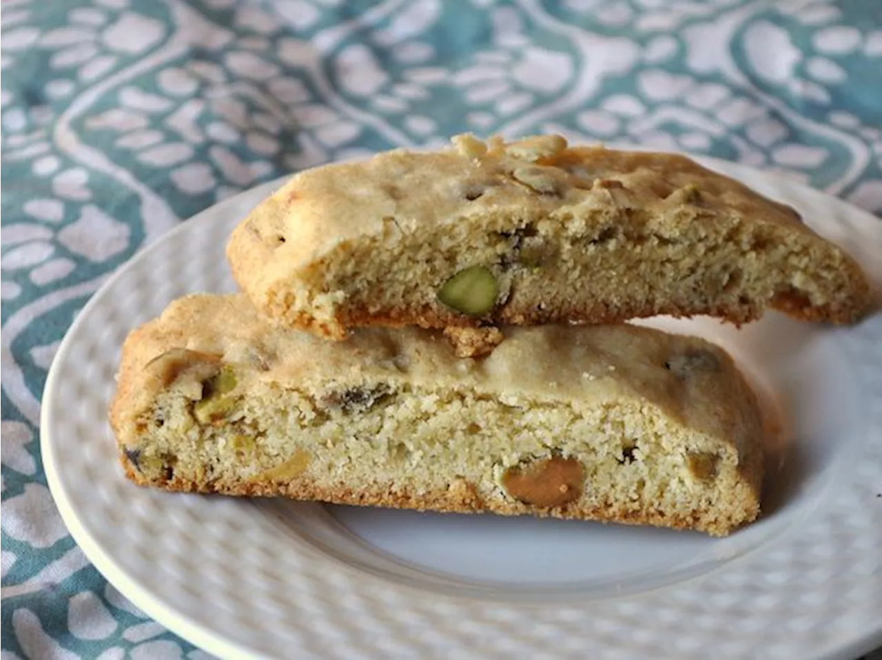 Olive Oil Pistachio Biscotti Recipe