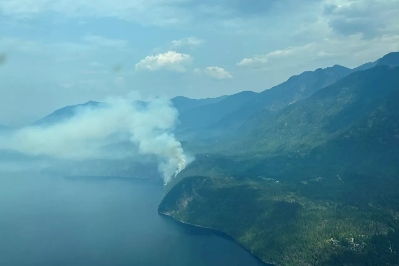 Fire numbers fall in B.C. but new risks emerge, as fire near Golden spurs evacuation