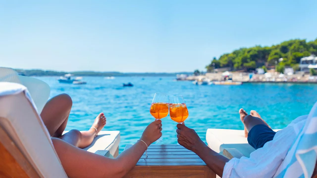 In 11 Drinks durch Europa: Diese Trinkgewohnheiten sollten Sie kennen, bevor Sie in den Urlaub fahren