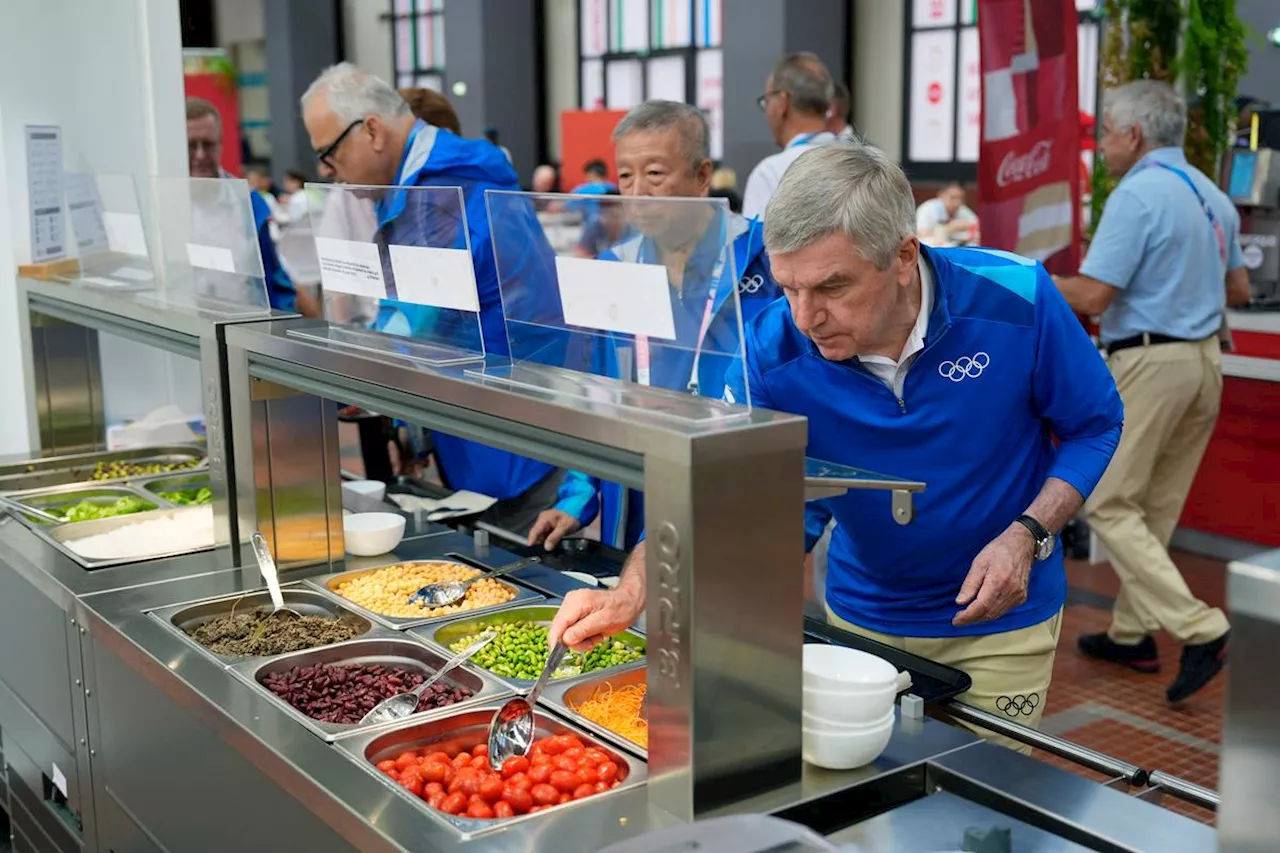 JO de Paris 2024 : œufs, grillades… des rationnements au restaurant du village olympique