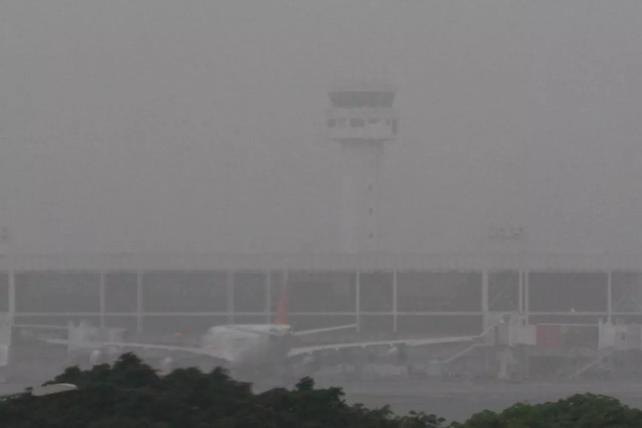 151 domestic, intl flights cancelled due to bad weather