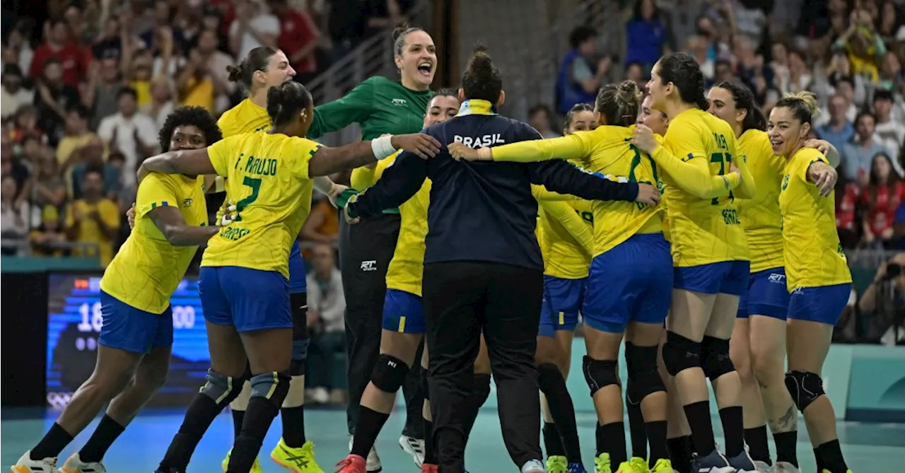 Com domínio, Brasil vence Espanha na estreia do handebol feminino