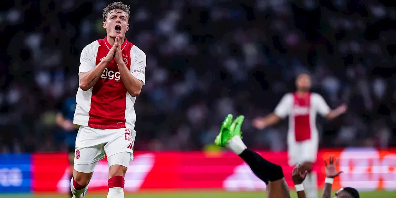 De Boer moedigt Ajax-talent aan: 'Hij heeft beetje peper in zijn reet nodig'