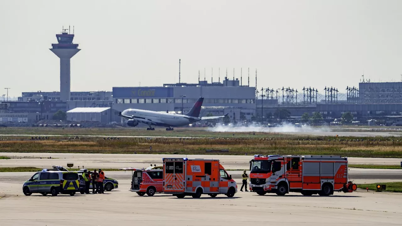 Flughafen-Blockade der Letzten Generation: Experte benennt Sicherheitslücken