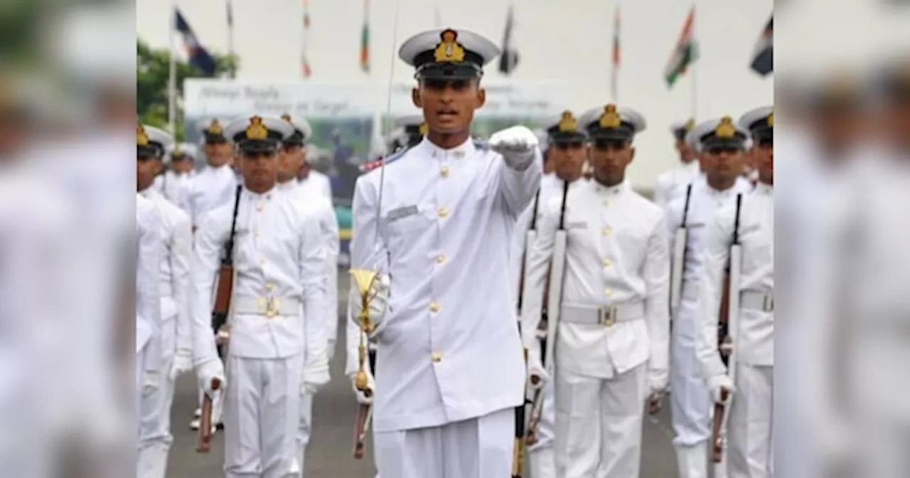 Indian Navy Recruitment: इंडियन नेवी में फायरमैन, कुक समेत कई पदों के लिए निकली वैंकेंसी, 2 अगस्त लास्ट डेट, ऐसे करें अप्लाई