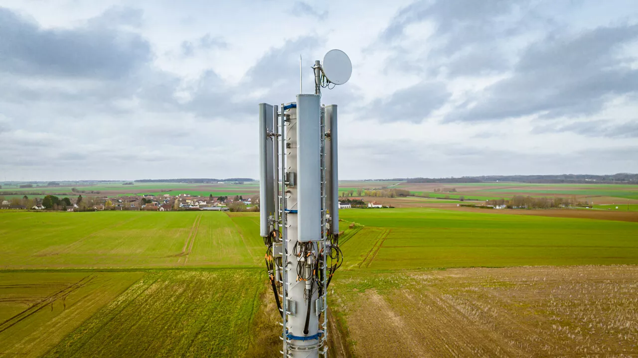 Leur antenne-relais bloquée, Bouygues Telecom et son sous-traitant font plier ce maire du Loiret