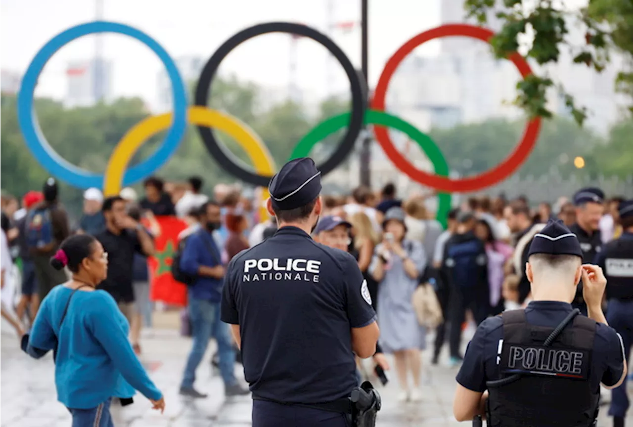 Parigi 2024: polizia all'apertura delle Olimpiadi