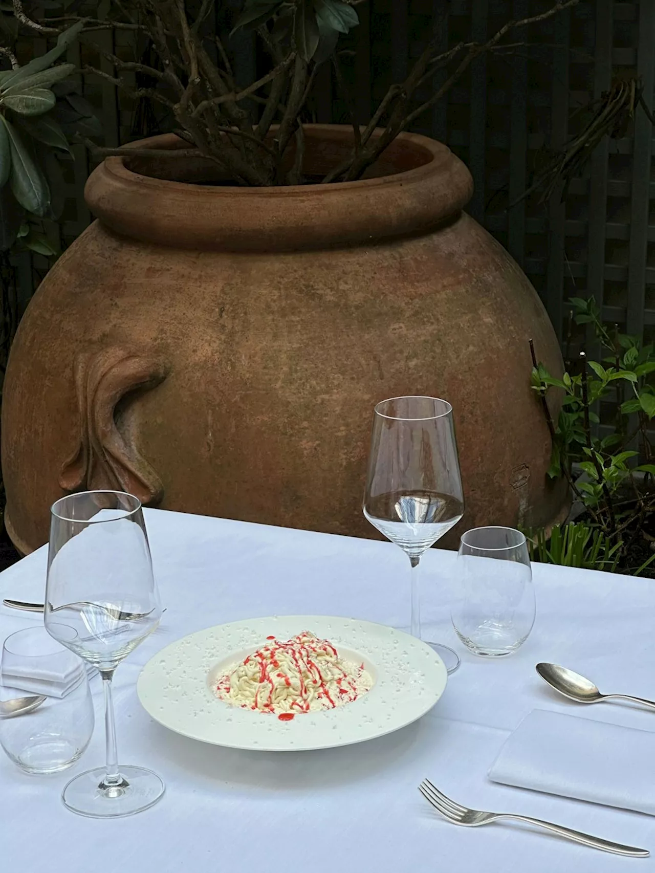 Spaghetti-Eis im 5-Sterne-Hotel: So schmeckt der Dessertklassiker des Chiaro im Hotel de Rome