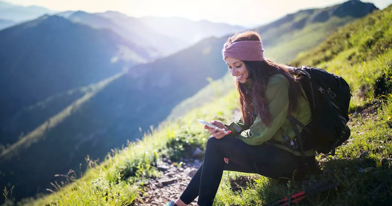 Vorsicht beim Wandern: Dieser Smartphone-Fehler kann gefährlich werden