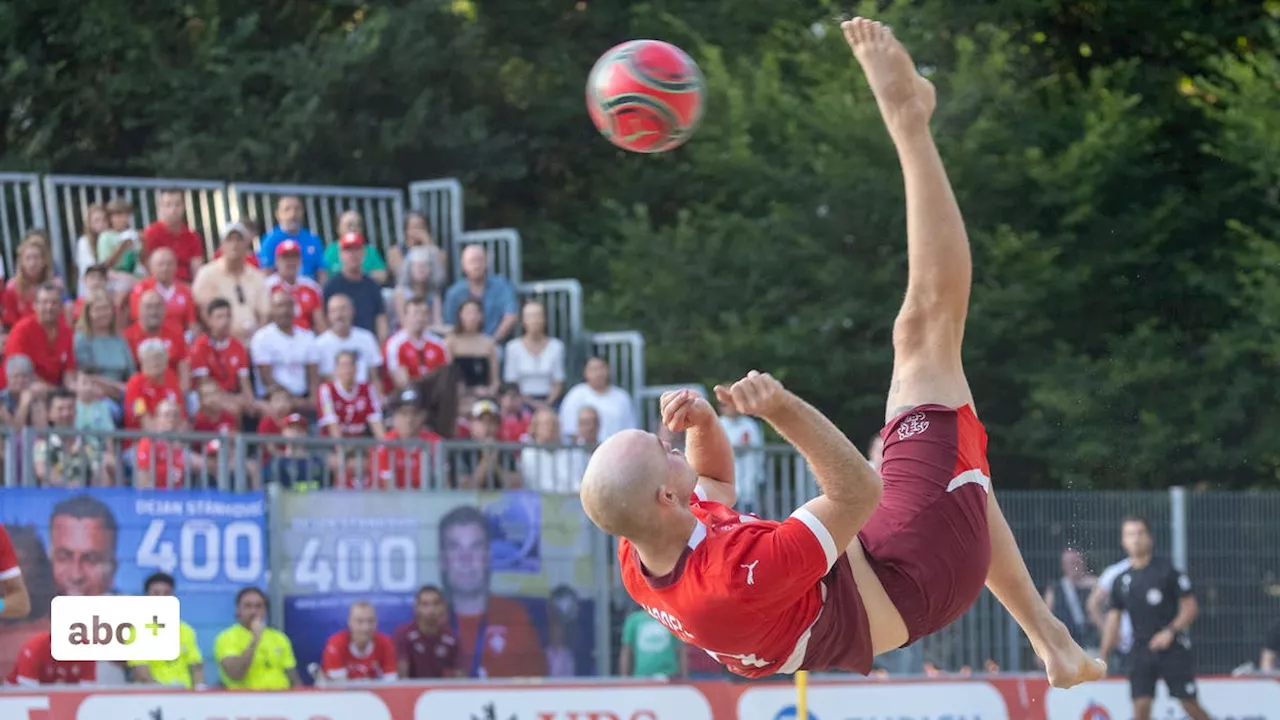 1000 Fans feiern die Beach-Soccer-Nati beim Alpenderby in der Badi im Schachen Aarau