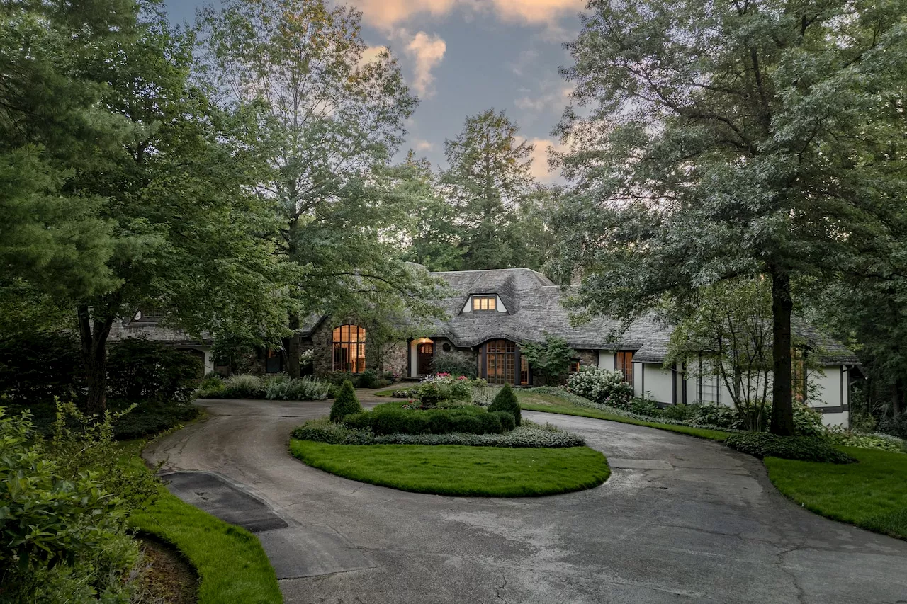 Cotswolds-inspired manor in Hunting Valley asks $3.25M: House of the Week