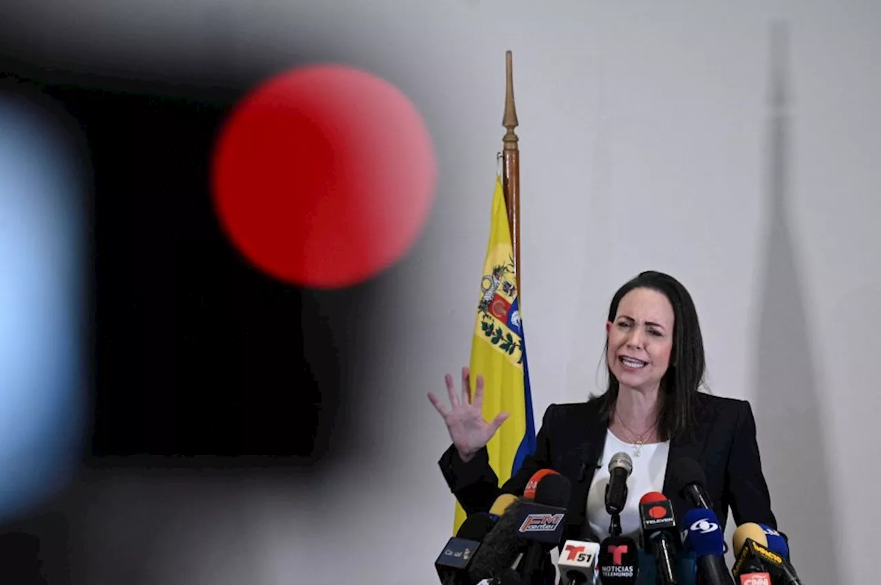 Entendo decisão do TSE, Maduro está acostumado a ofender sem consequências, diz María Corina à CNN