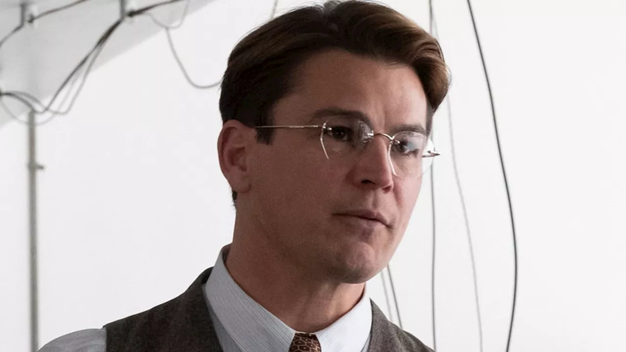 Josh Hartnett reveals the 'unhelpful' advice he received from Oppenheimer co-star Matt Damon:...