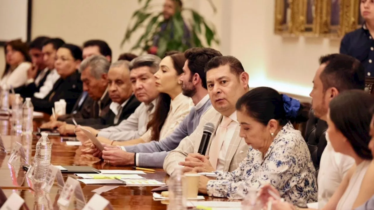 Alejandro Armenta, gobernador electo, realiza reunión de trabajo con 11 Coordinaciones de Transición