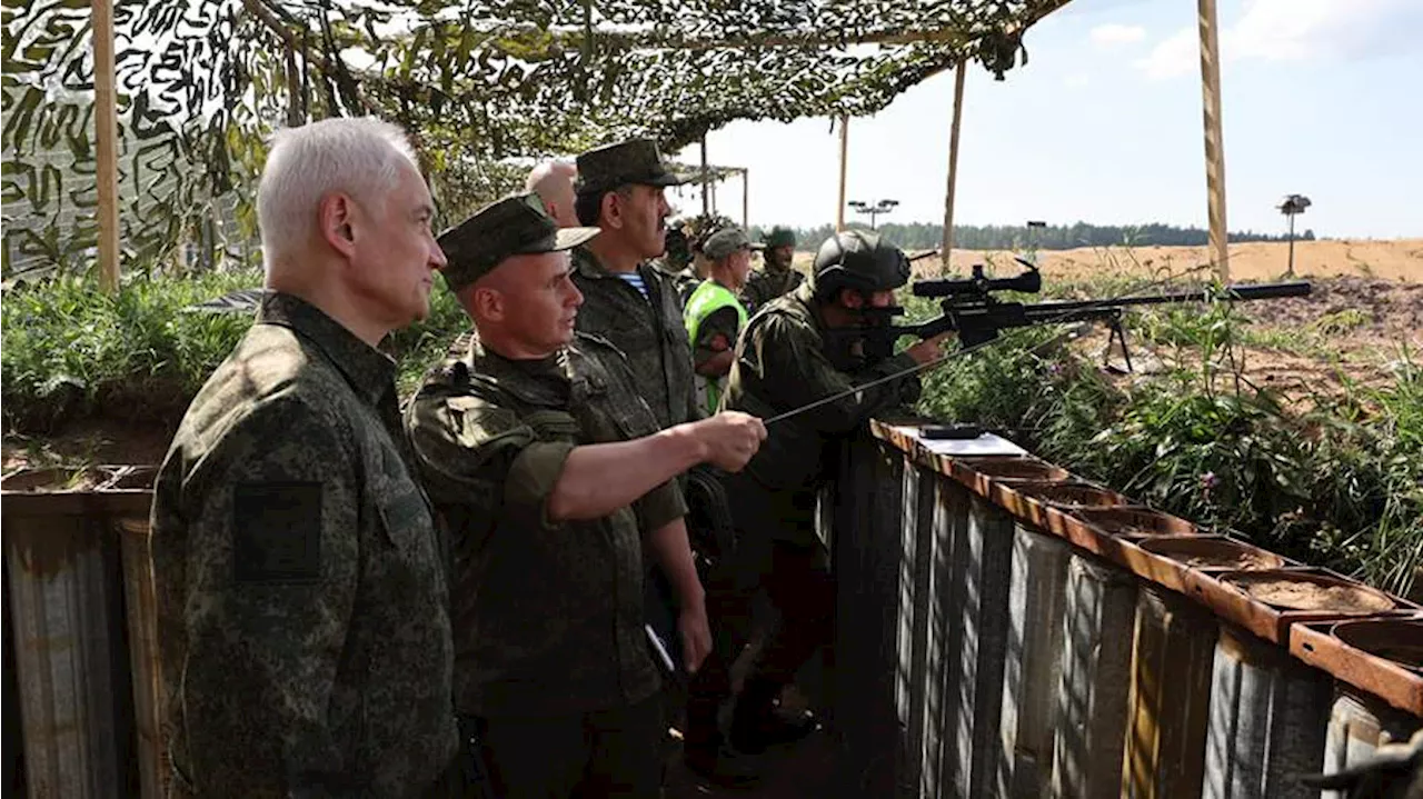 Белоусов проверил организацию боевой подготовки на полигоне в ЛВО