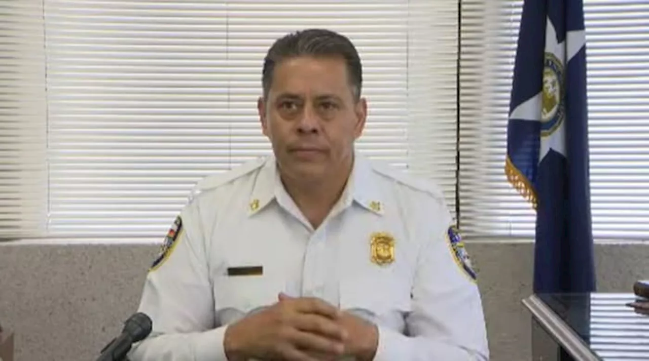 Mayor John Whitmire confirms Houston Fire Department Chief Sam Peña is out, to be replaced by Thomas Muñoz