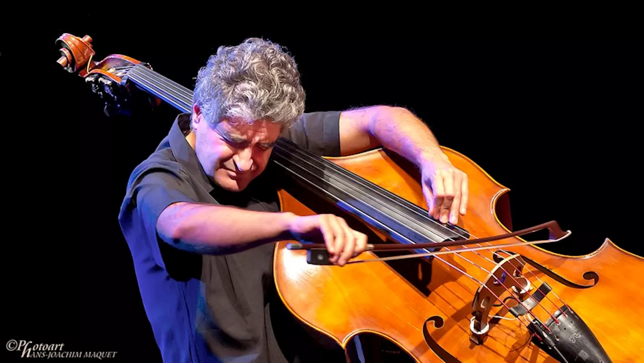 Festival Jazz à Foix : voyage musical avec Renaud Garcia-Fons, le virtuose nomade à cinq cordes