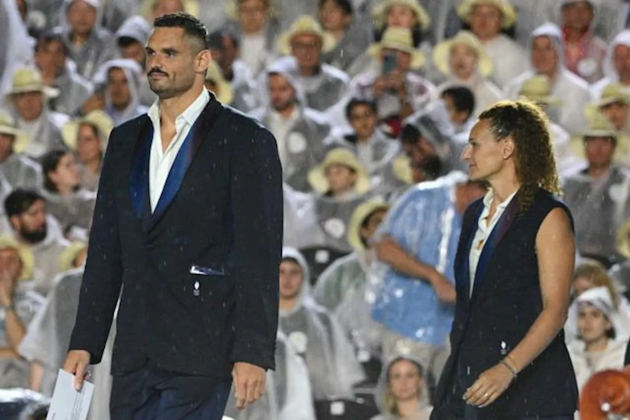 « Un privilège incroyable », le porte-drapeau Florent Manaudou confie son bonheur après la cérémonie d'ouv...