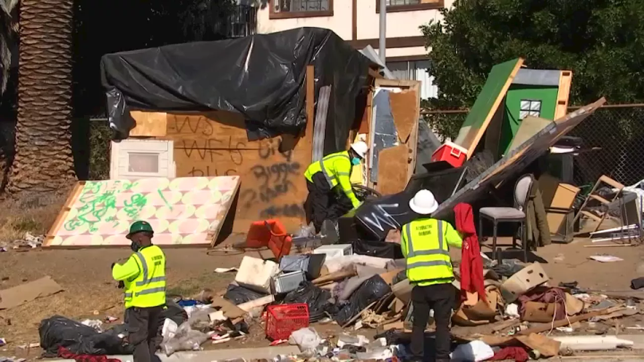 How Los Angeles homeless outreach groups are reacting to Newsom's order to clear encampments