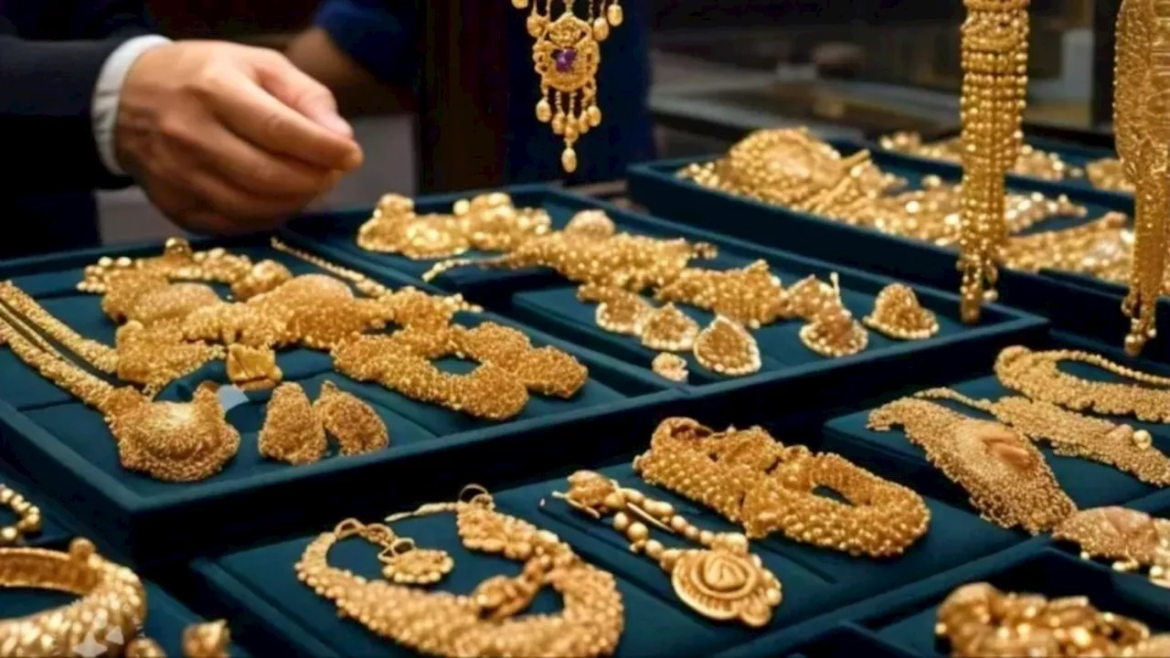 Gold Silver Prices Drop: 6700 सस्ता हुआ सोना, चांदी की चमक भी पड़ी फीकी, क्या निवेश के लिए यही है सही समय?