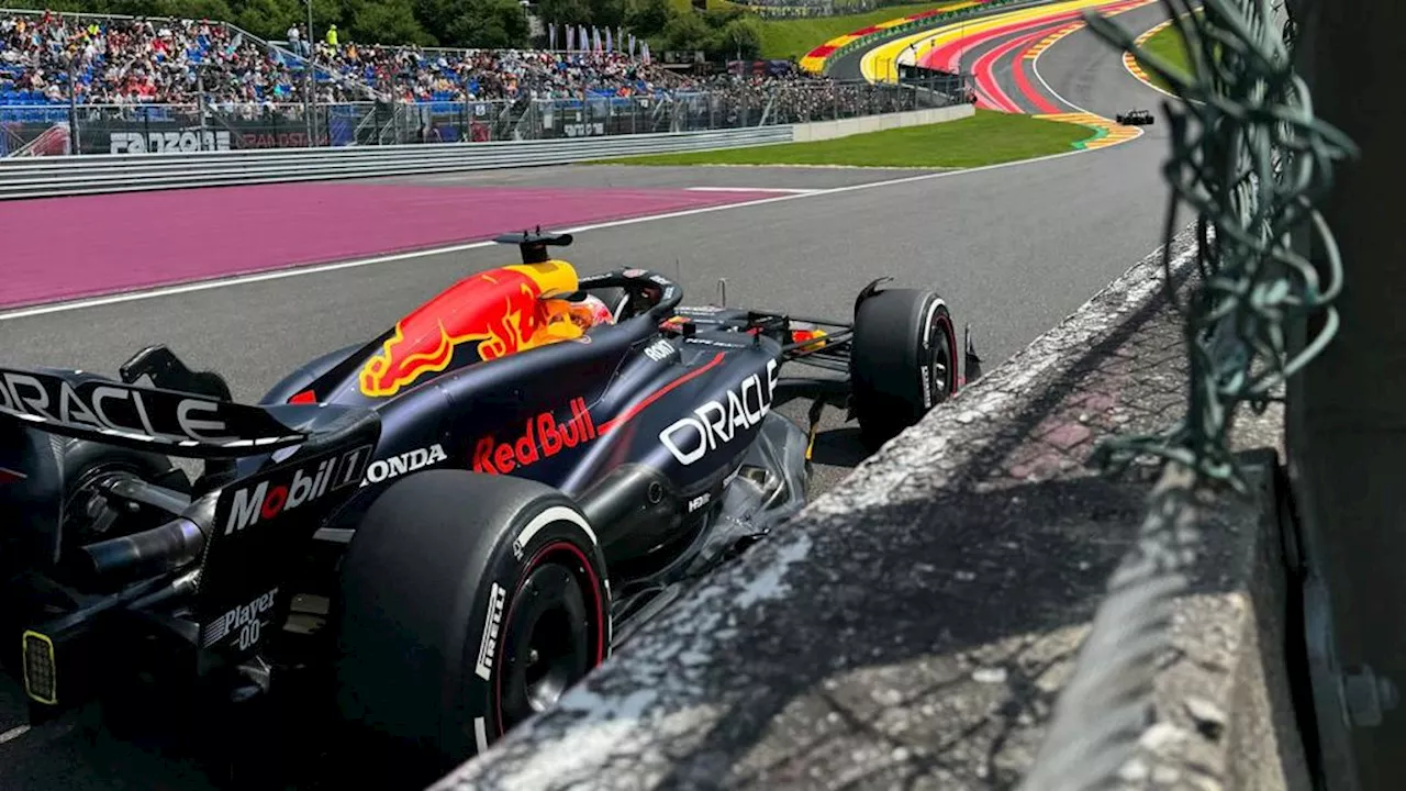 Verstappen snel in eerste training Spa-Francorchamps • Zondag krijgt hij een gridstraf