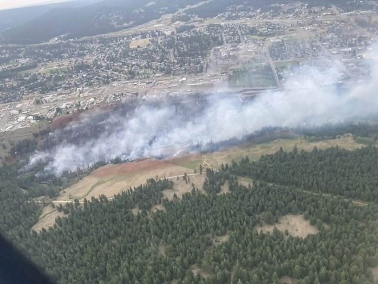 B.C. wildfire count drops amid cool, wet weather, but about 400 still burn