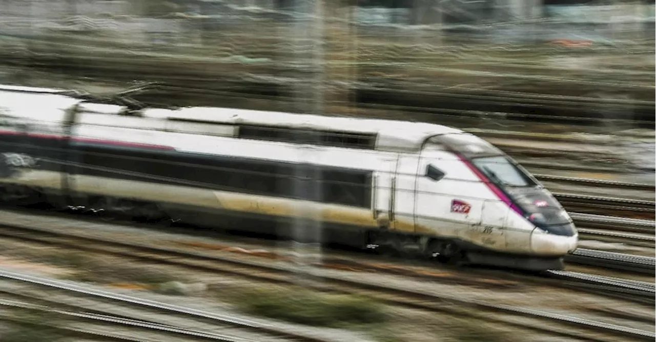 Olimpiadi di Parigi: massiccio attacco alle linee Tgv, bloccati i treni per incendi e atti vandalici