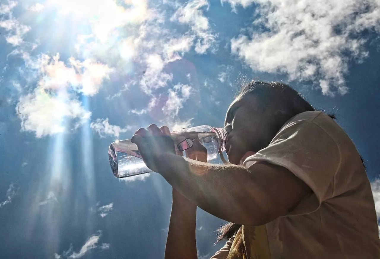 Hot weather bakes six districts