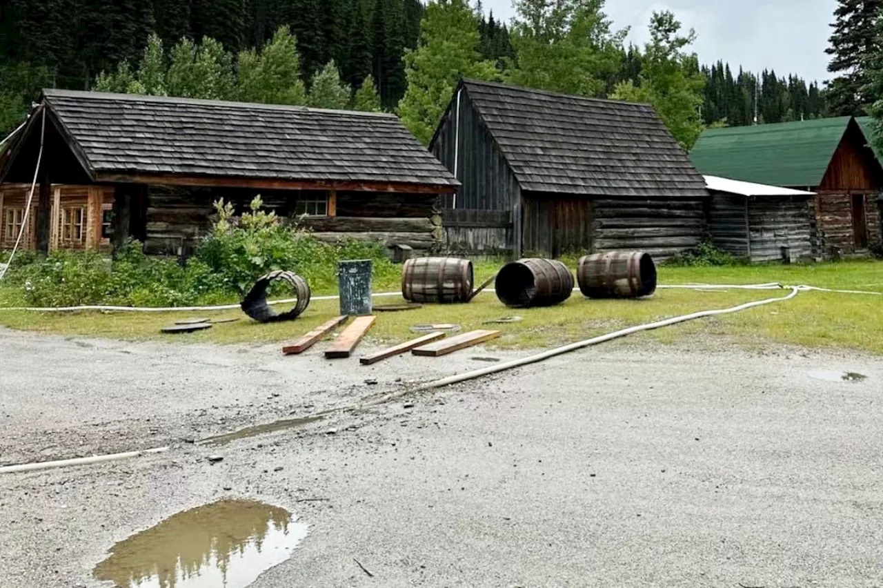 Evacuation orders lifted for Barkerville, Bowron Lake Park Area