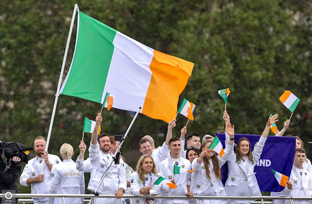 Sarah Lavin and Shane Lowry lead Team Ireland down the Seine in Olympic opening ceremony