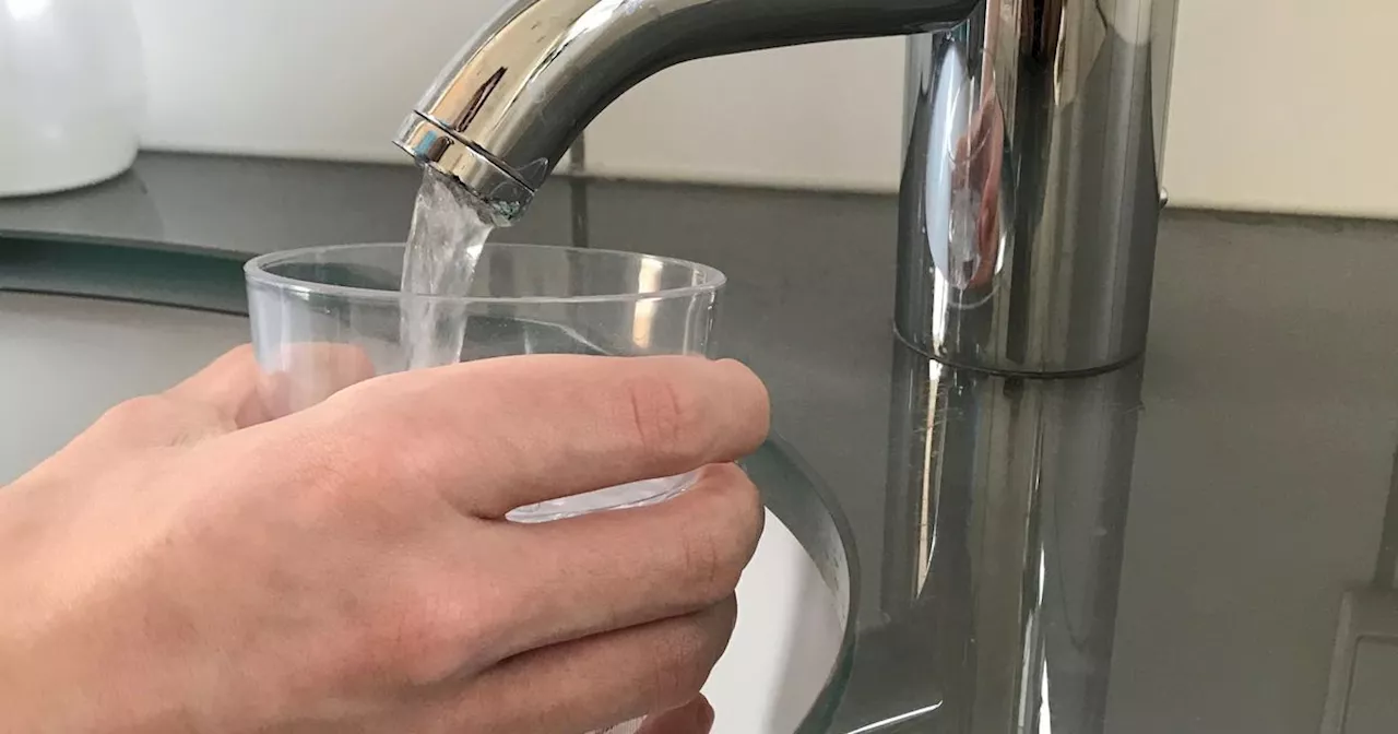 Wasser muss abgekocht werden: Bakterien im Trinkwasser von Niederndorferberg