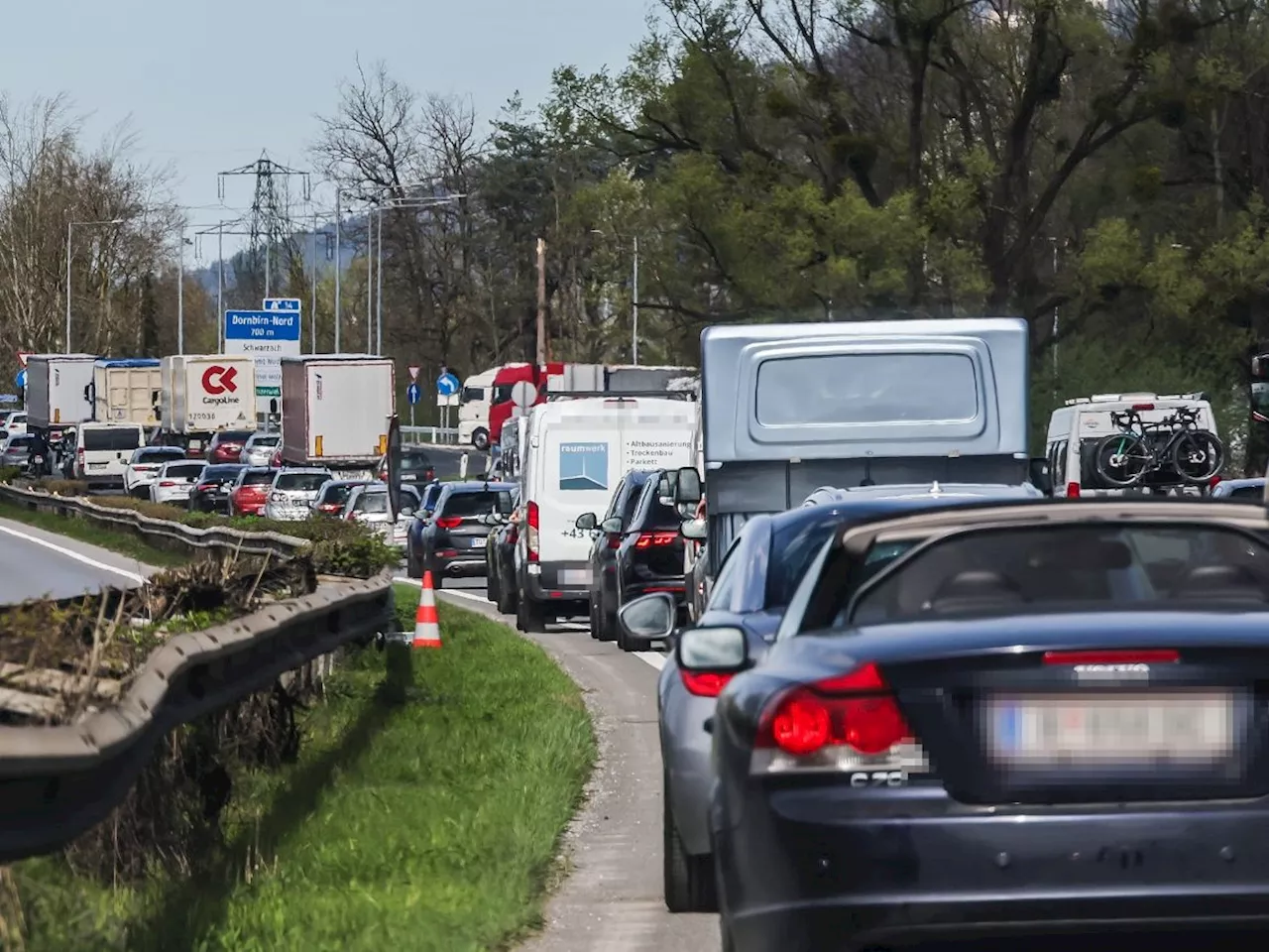 Staualarm in Vorarlberg - Die Bayern kommen