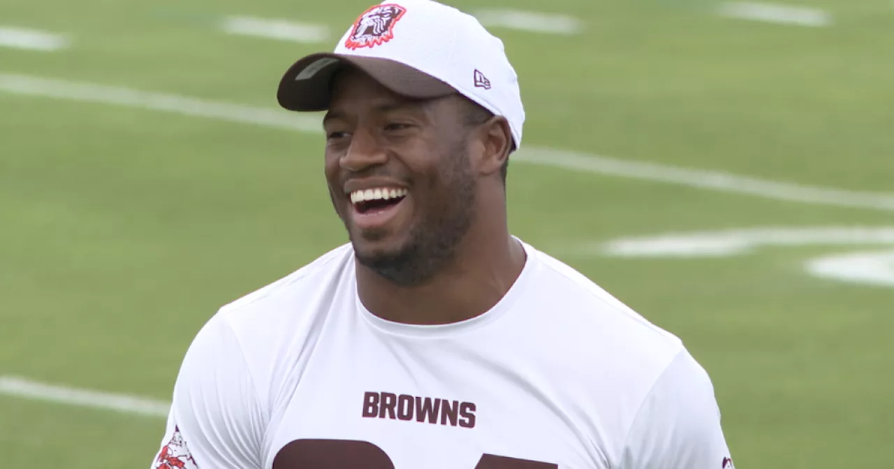 Browns RB Nick Chubb is doing Nick Chubb things as he pushes through knee rehab